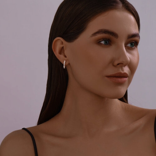 Серьги из серебра с позолотой и фианитами