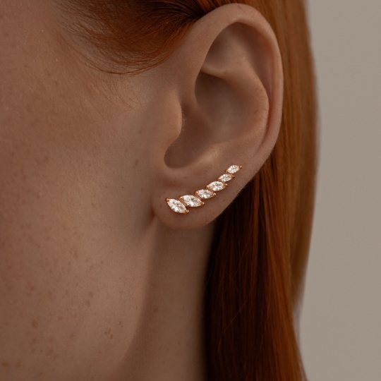 Серьги-эльфы из серебра с позолотой и фианитами