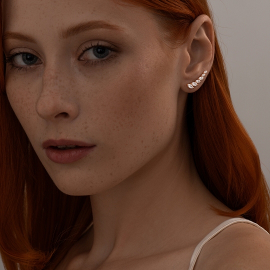 Серьги-эльфы из серебра с позолотой и фианитами