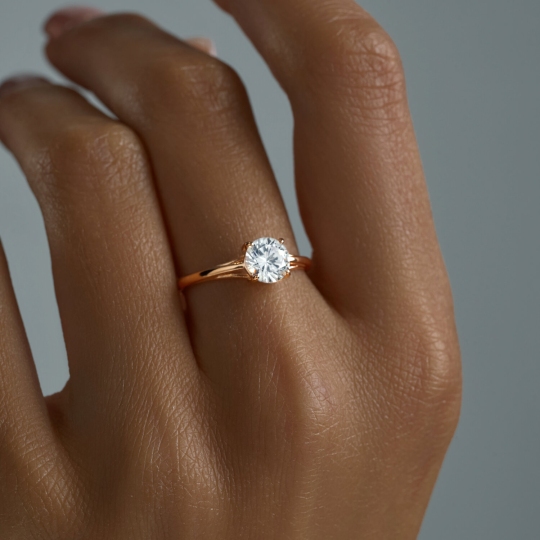 Кольцо из серебра с позолотой и фианитом