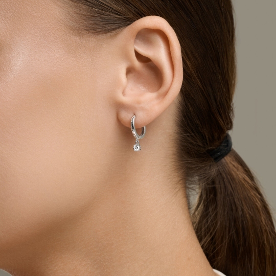 Серьги из серебра с выращенными бриллиантами