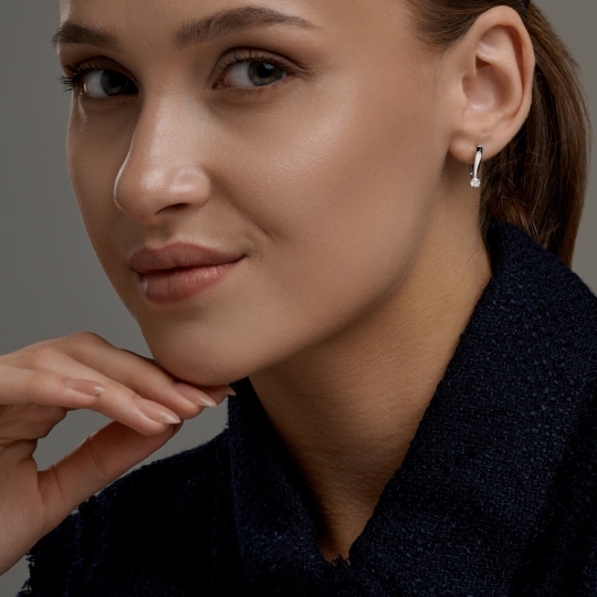 Серьги из серебра с выращенными бриллиантами