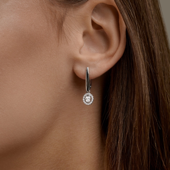 Серьги из серебра с выращеными бриллиантами