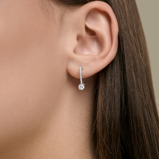 Серьги из серебра с выращенными бриллиантами