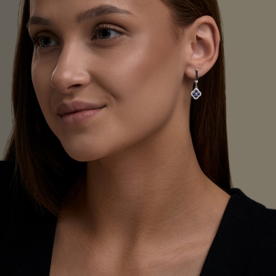 Серьги из серебра с сапфирами и фианитами