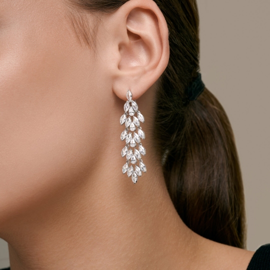 Серьги из серебра с фианитами