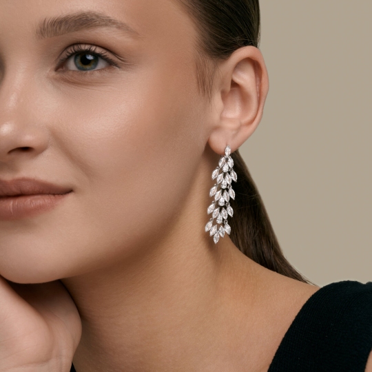 Серьги из серебра с фианитами