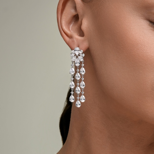 Серьги из серебра с фианитами