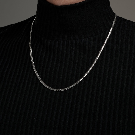 Колье из стали