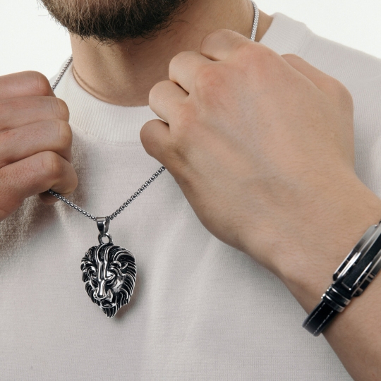 Колье из стали 