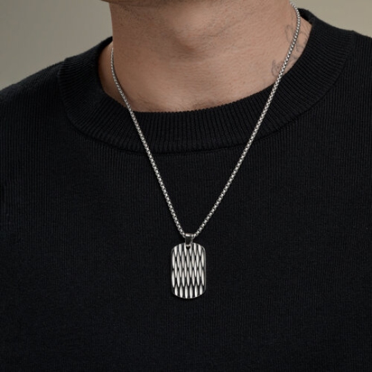 Колье из стали