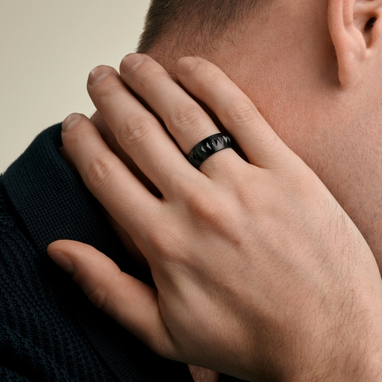 Кольцо из стали