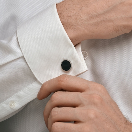 Запонки из стали