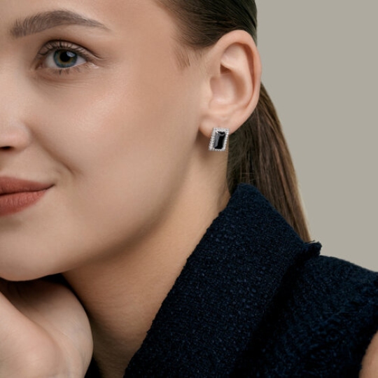 Серьги из серебра с фианитами