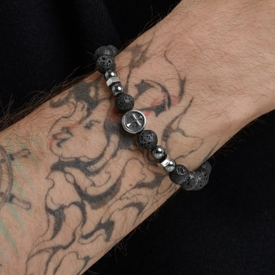 Браслет из стали с вулканической лавой