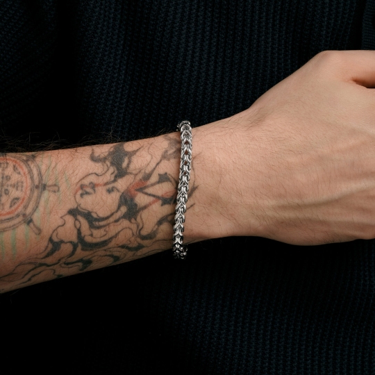 Браслет из стали