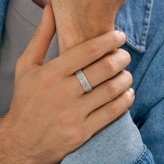 Кольцо из серебра с чернением