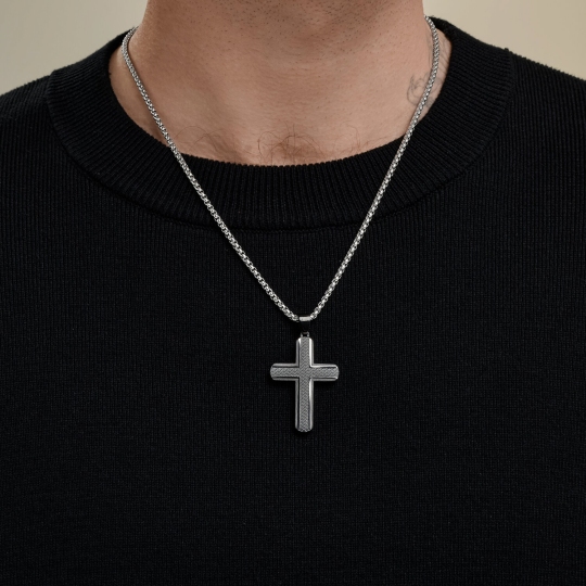 Колье из стали