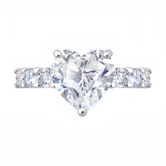 Кольцо из серебра с фианитами