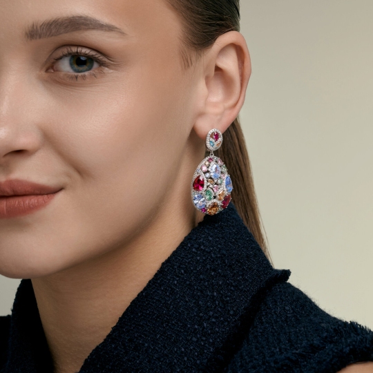 Серьги из серебра с корундами и фианитами