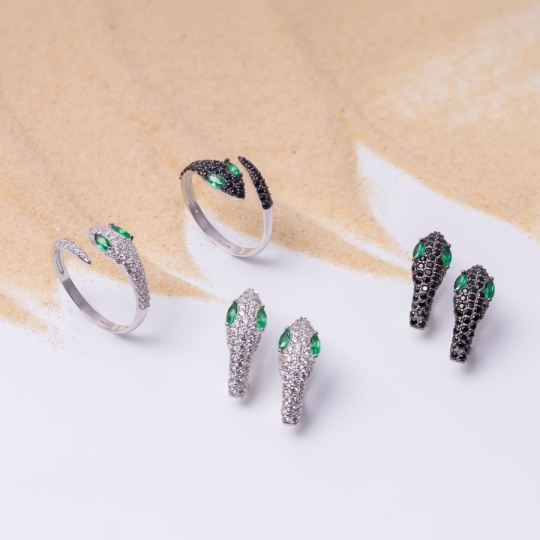 Серьги из серебра с фианитами
