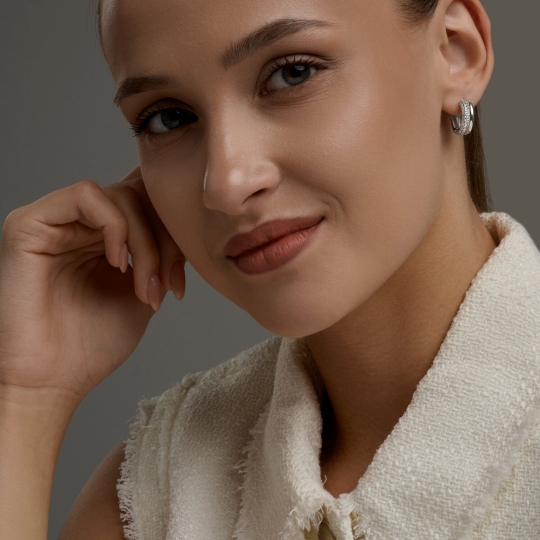 Серьги из серебра с фианитами
