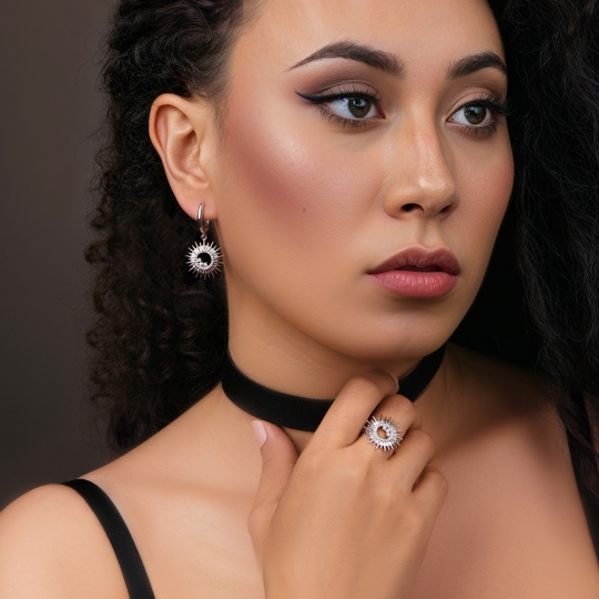 Серьги из серебра с фианитами