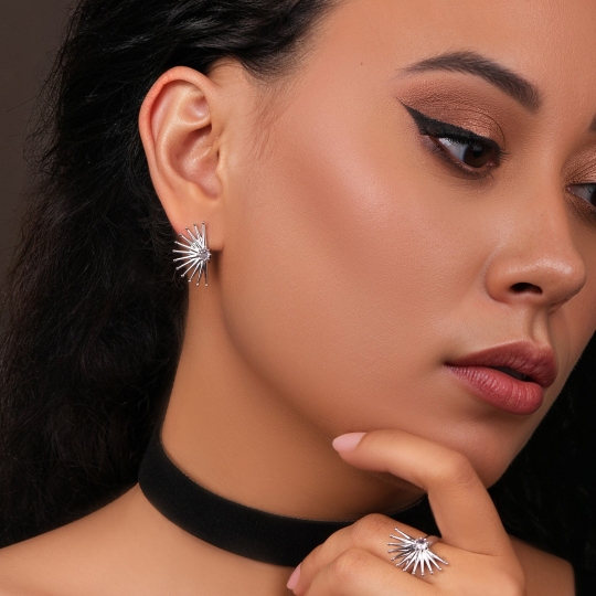 Серьги из серебра с фианитами