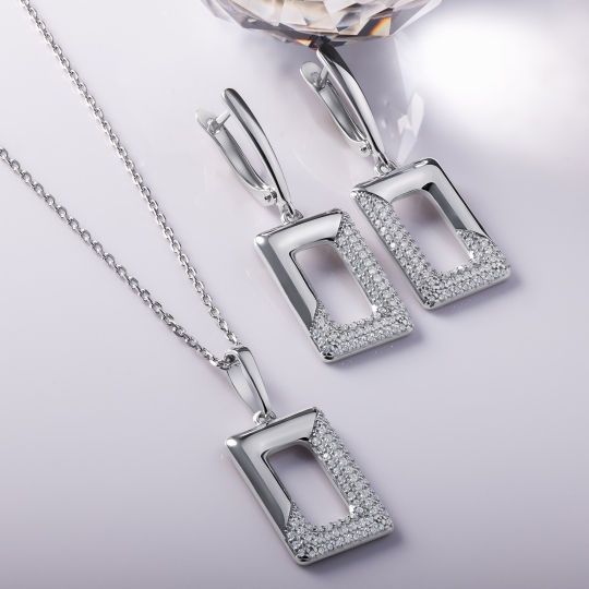 Серьги из серебра с фианитами