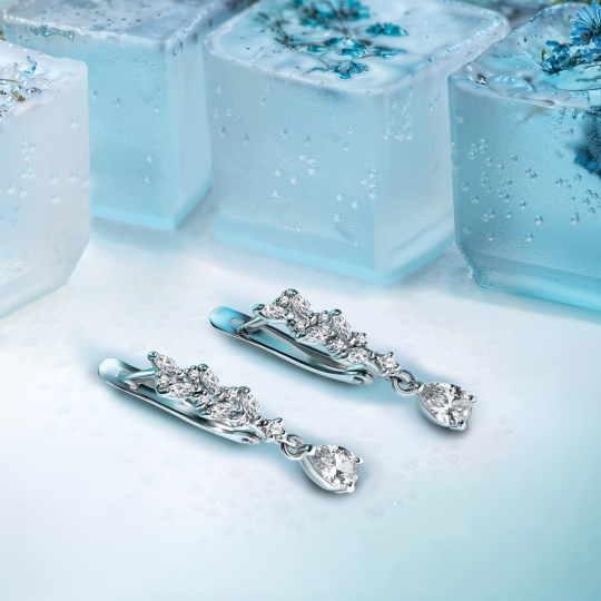 Серьги из серебра с фианитами