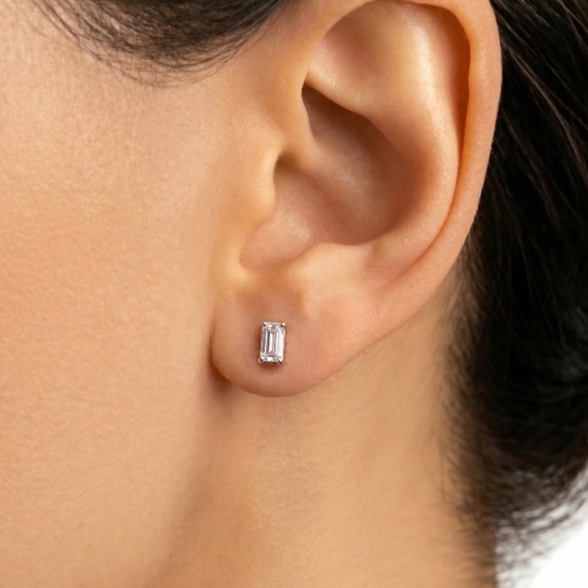 Серьги из серебра с фианитами