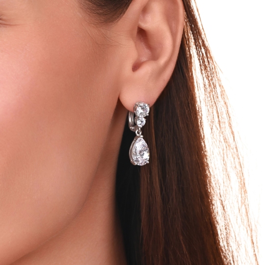 Серьги из серебра с фианитами