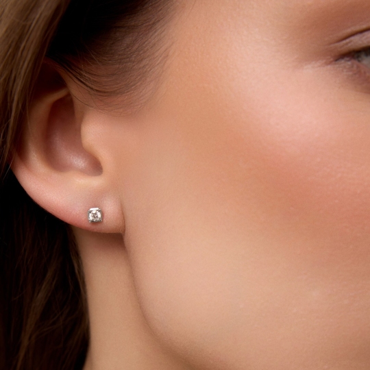 Серьги из белого золота с бриллиантами