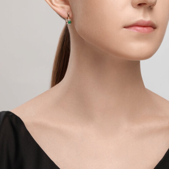 Серьги из золота с бриллиантами и изумрудами