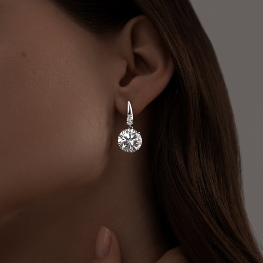Серьги из серебра с фианитами