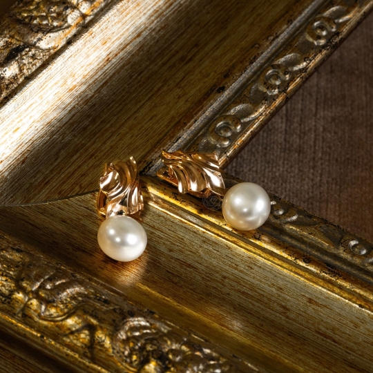 Серьги из золота с жемчугом