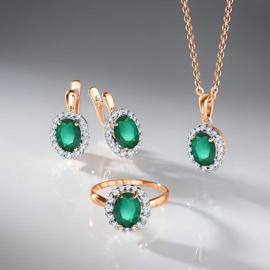 Подвеска из золота с агатом и фианитами