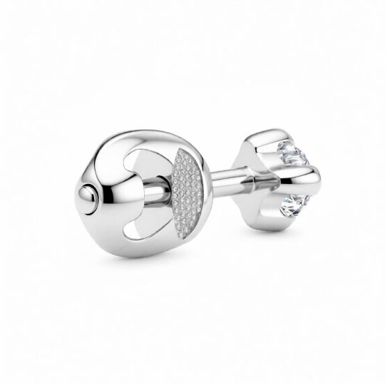 Одиночная серьга из белого золота с бриллиантом