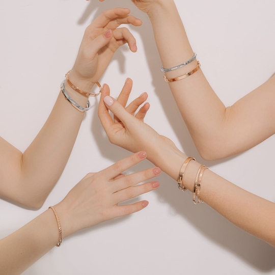 Браслет из белого золота с фианитами