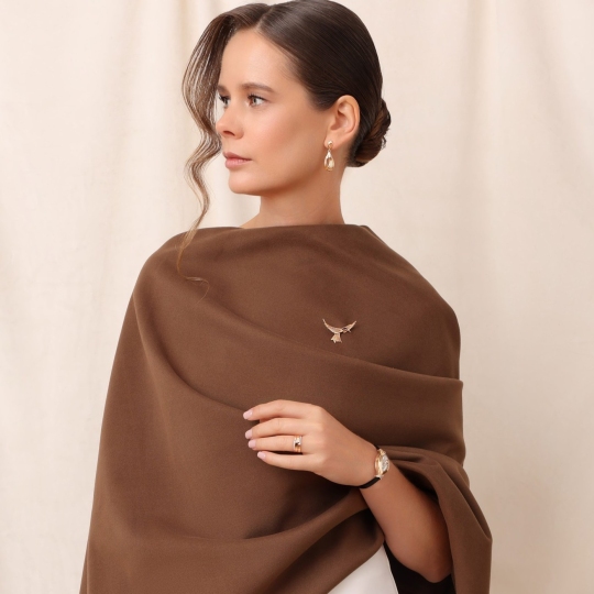 Брошь из золота