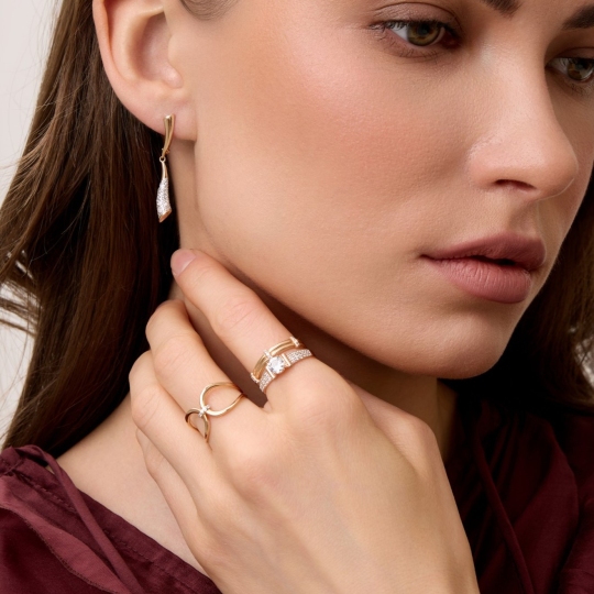 Серьги из золота с фианитами