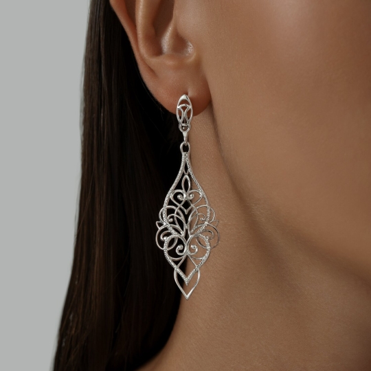 Серьги из серебра с фианитами