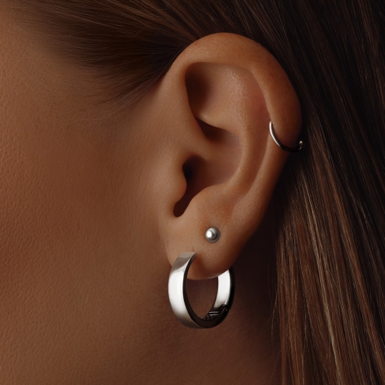 Одиночная серьга из серебра